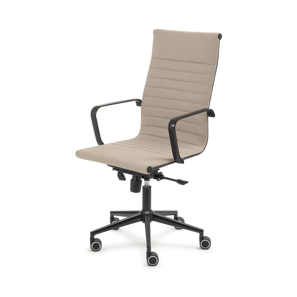 Bueno 101 Executive Chair 01